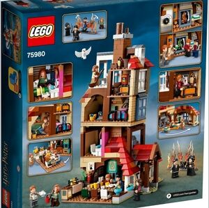 LEGO Complete Set Attack on Burrow 75980 Weasley House Retired 1047 Harry Potter